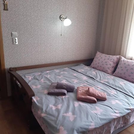 Однокімнатна Lägenhet Sjepetivka Exteriör bild