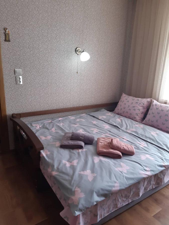 Однокімнатна Lägenhet Sjepetivka Exteriör bild